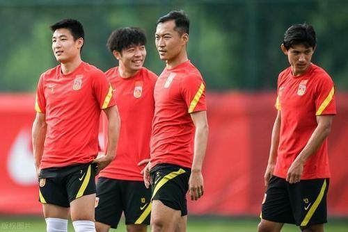 世界杯官方直播软件下载中心官网-国足VS越南首发：张玉宁联袂武7艾克森 张琳芃复出