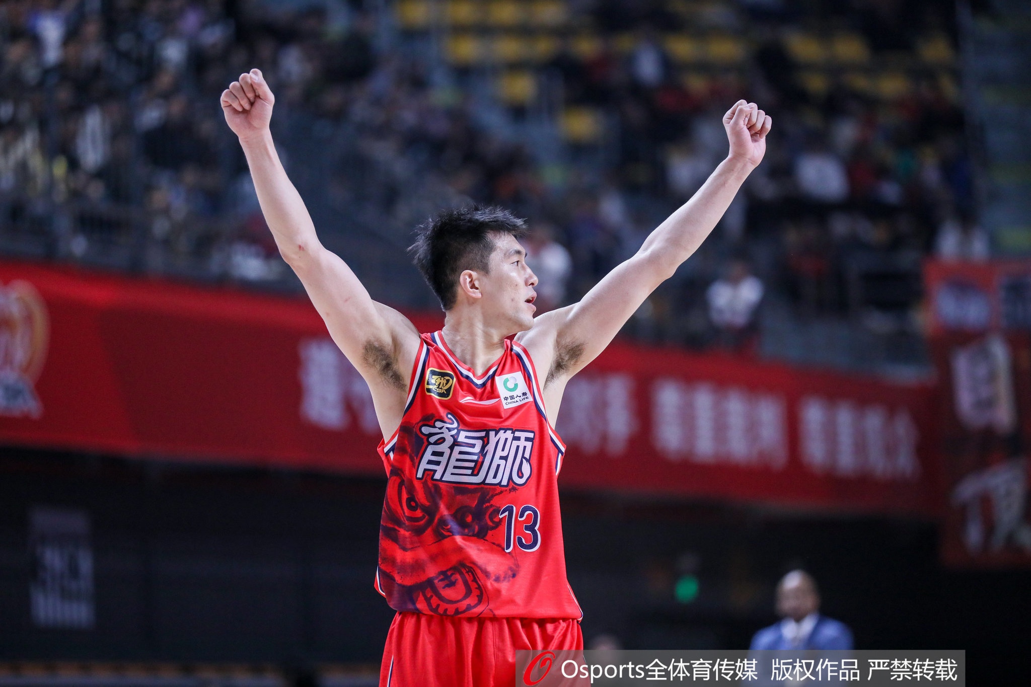 世界杯官方直播软件下载中心官网-他还能打！青岛末节最后3分钟未得分 郭艾伦末节12分带队逆转